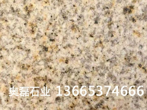 如何避免买到染色黄锈石